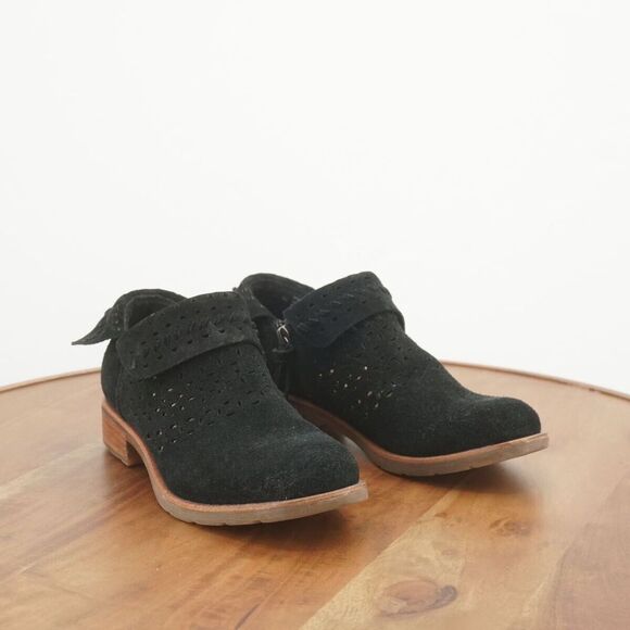 Sofft Womens Brinkley Ankle Boots Fold Over Black Suede Perforated Block Heel 6M - Picture 2 of 11